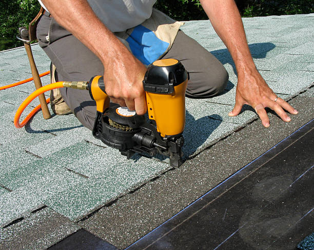 Best Roof Gutter Cleaning  in Hebron, PA